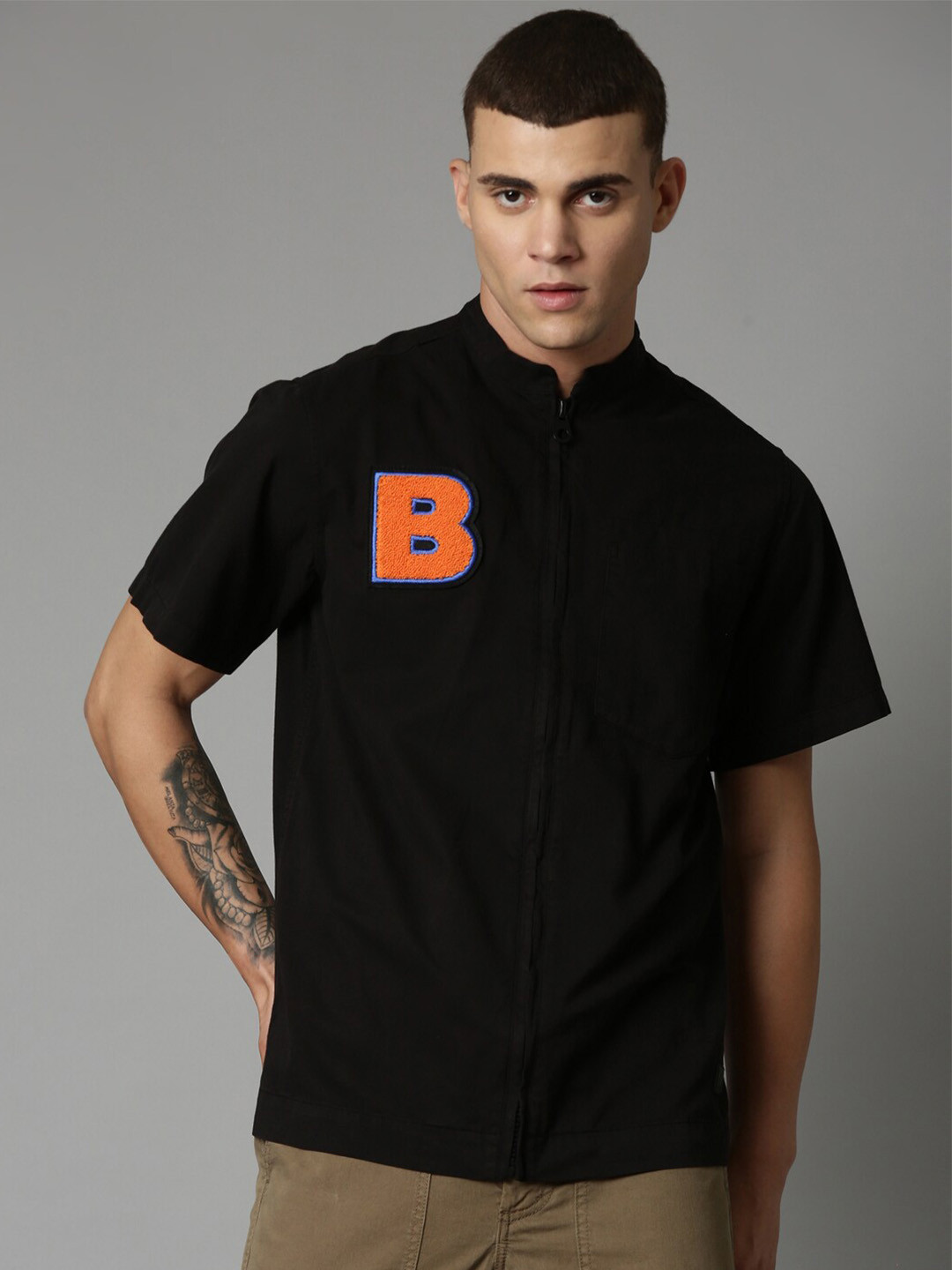 

Breakbounce Men Black Relaxed Casual Shirt