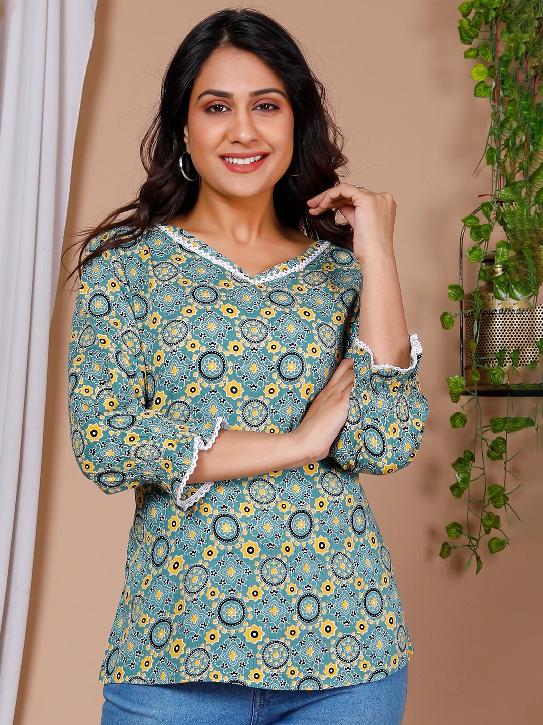 

BAESD Floral Printed V-Neck Top, Green