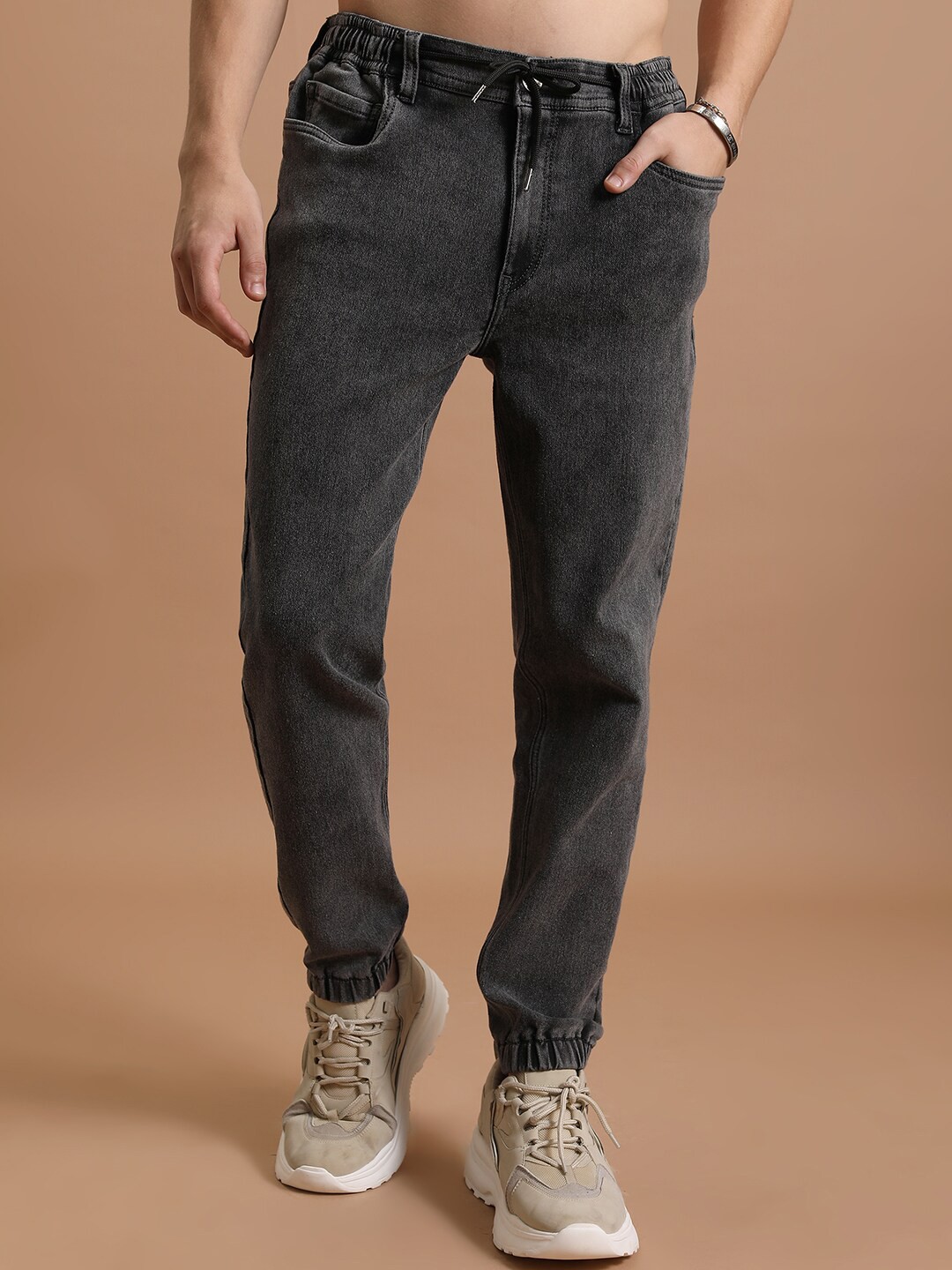 

HIGHLANDER Men High Rise Heavy Fade Clean Look Stretchable Joggers, Grey