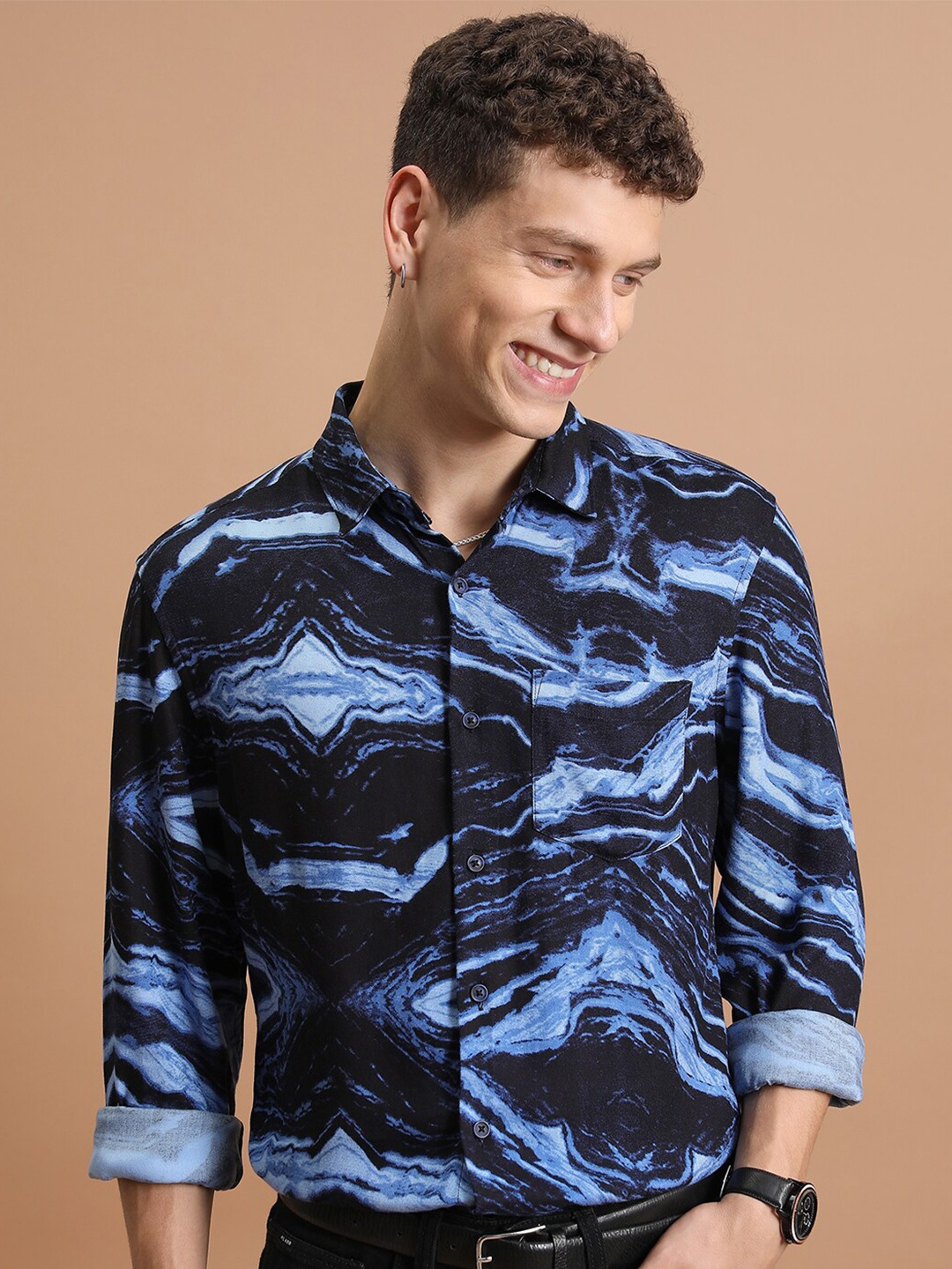 

HIGHLANDER Abstract Printed Slim Fit Opaque Casual Shirt, Navy blue