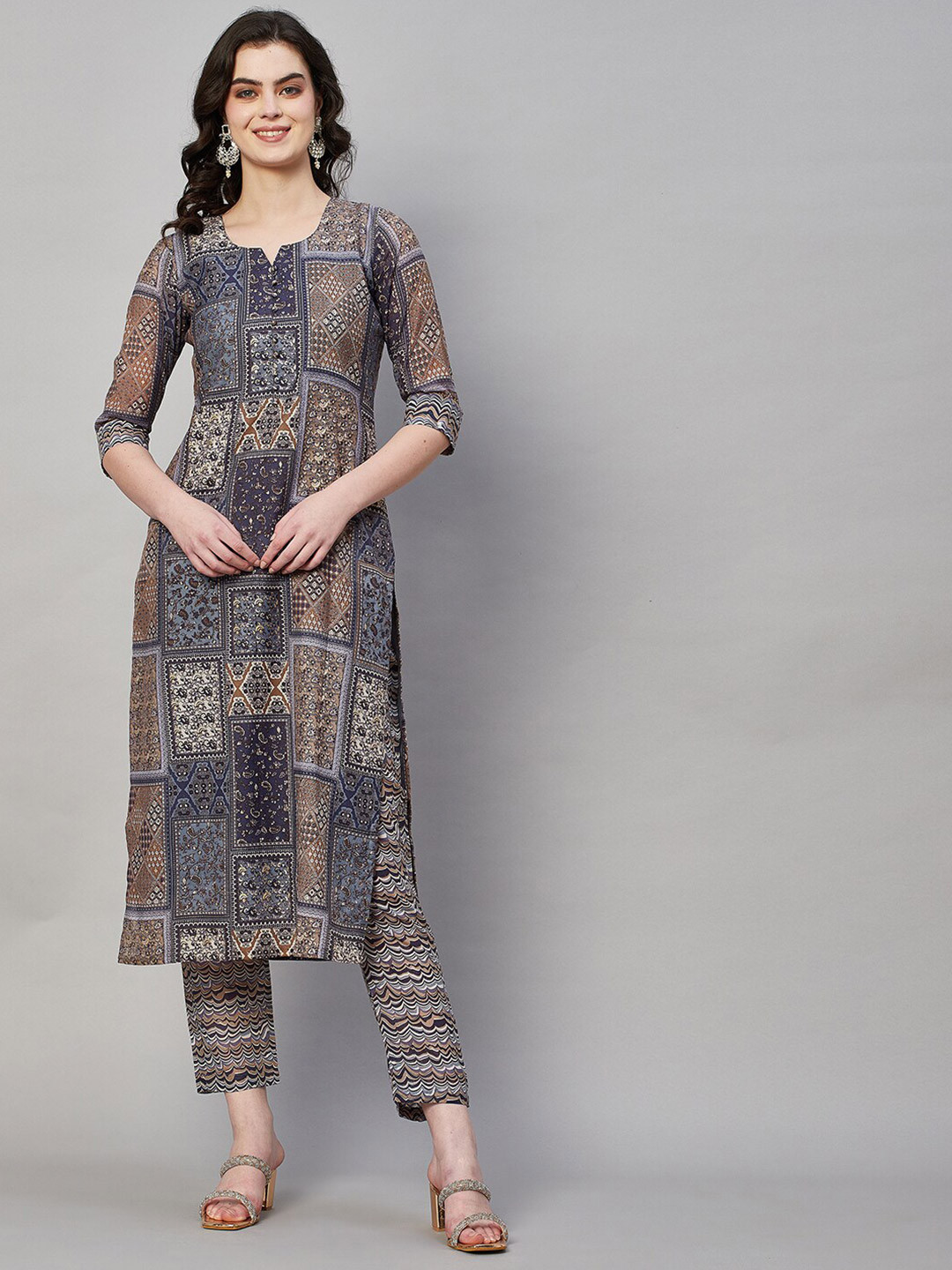 

KALINI Notch Neck Ethnic Print Straight Kurta with Trousers, Grey