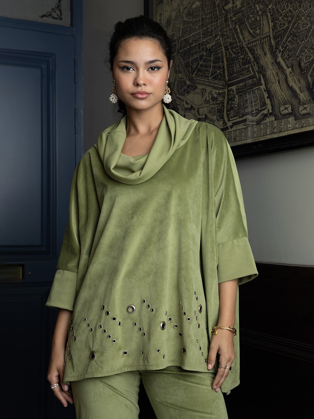 

Rhe-Ana Cowl Neck Three-Quarter Sleeves Top With Trousers, Sea green