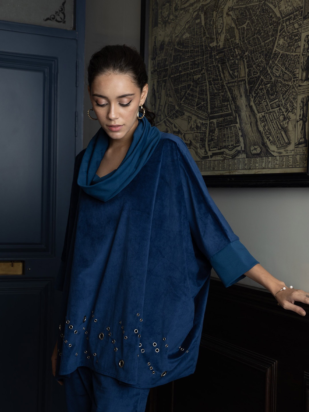 

Rhe-Ana Cowl Neck Three-Quarter Sleeves Top With Trousers, Blue