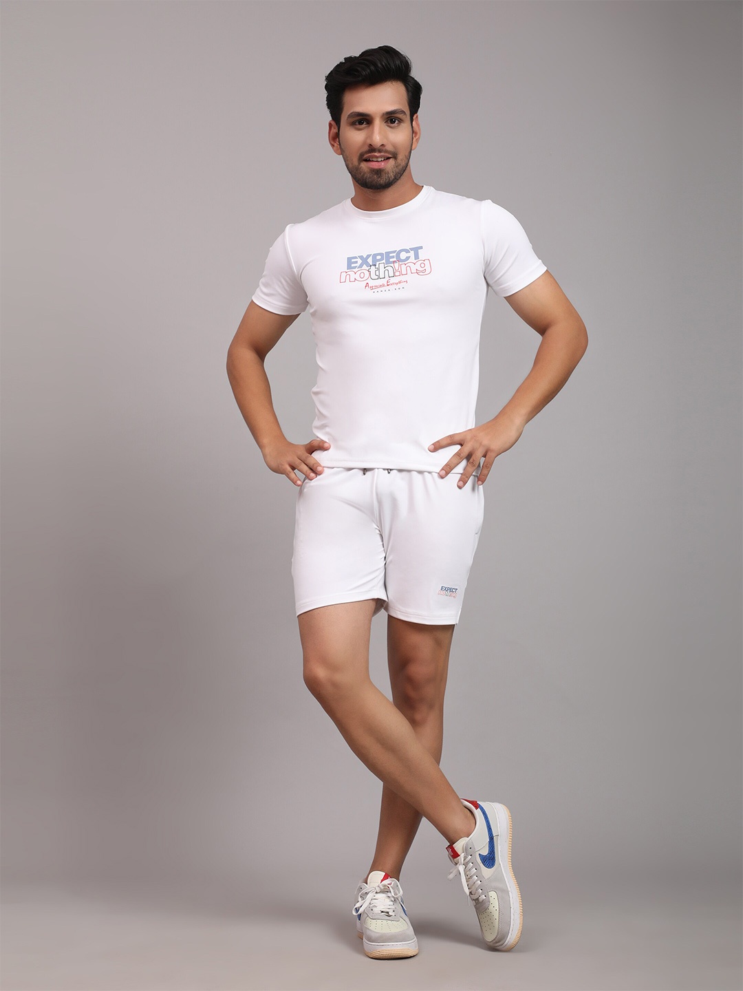 

DANZA-SON Typography Printed Round Neck Tracksuit, White
