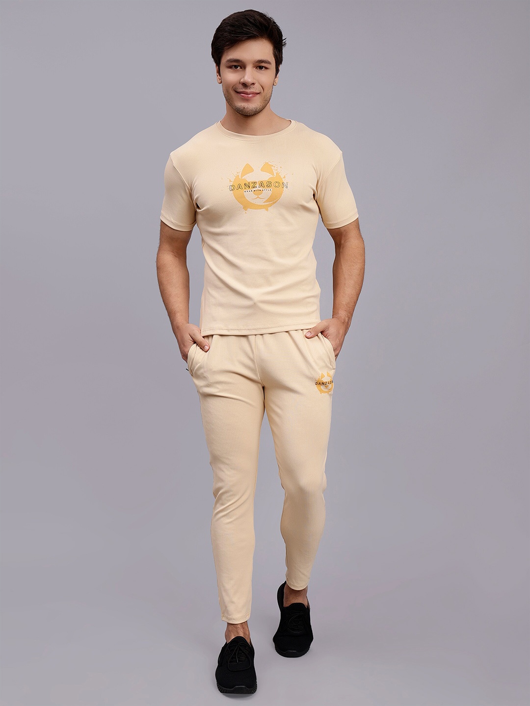 

DANZA-SON Typography Printed Round Neck Tracksuits, Cream