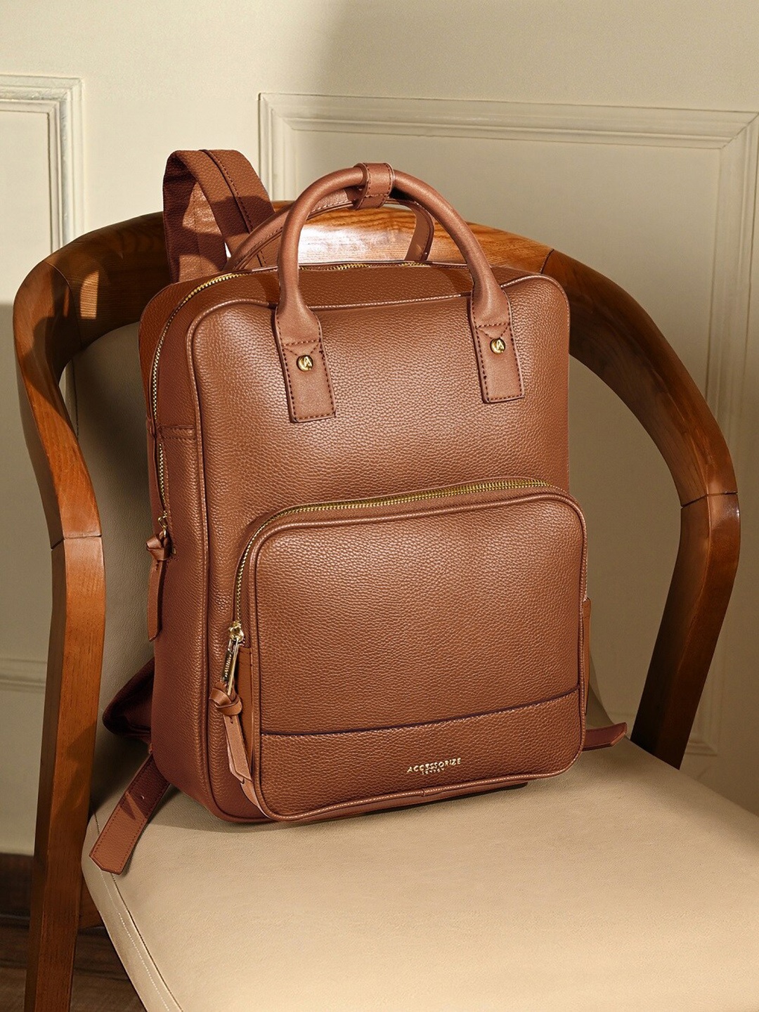 

Accessorize London Women Solid Synthetic Leather Convertible Handheld Bag & Backpack, Tan