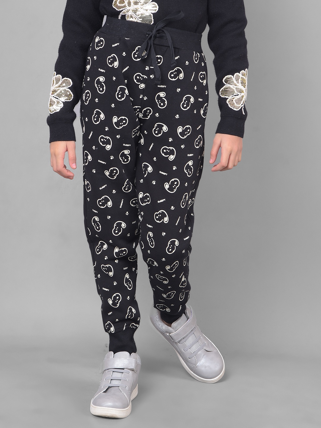 

Crimsoune Club Girls Slim-Fit Snoopy Printed Joggers, Black