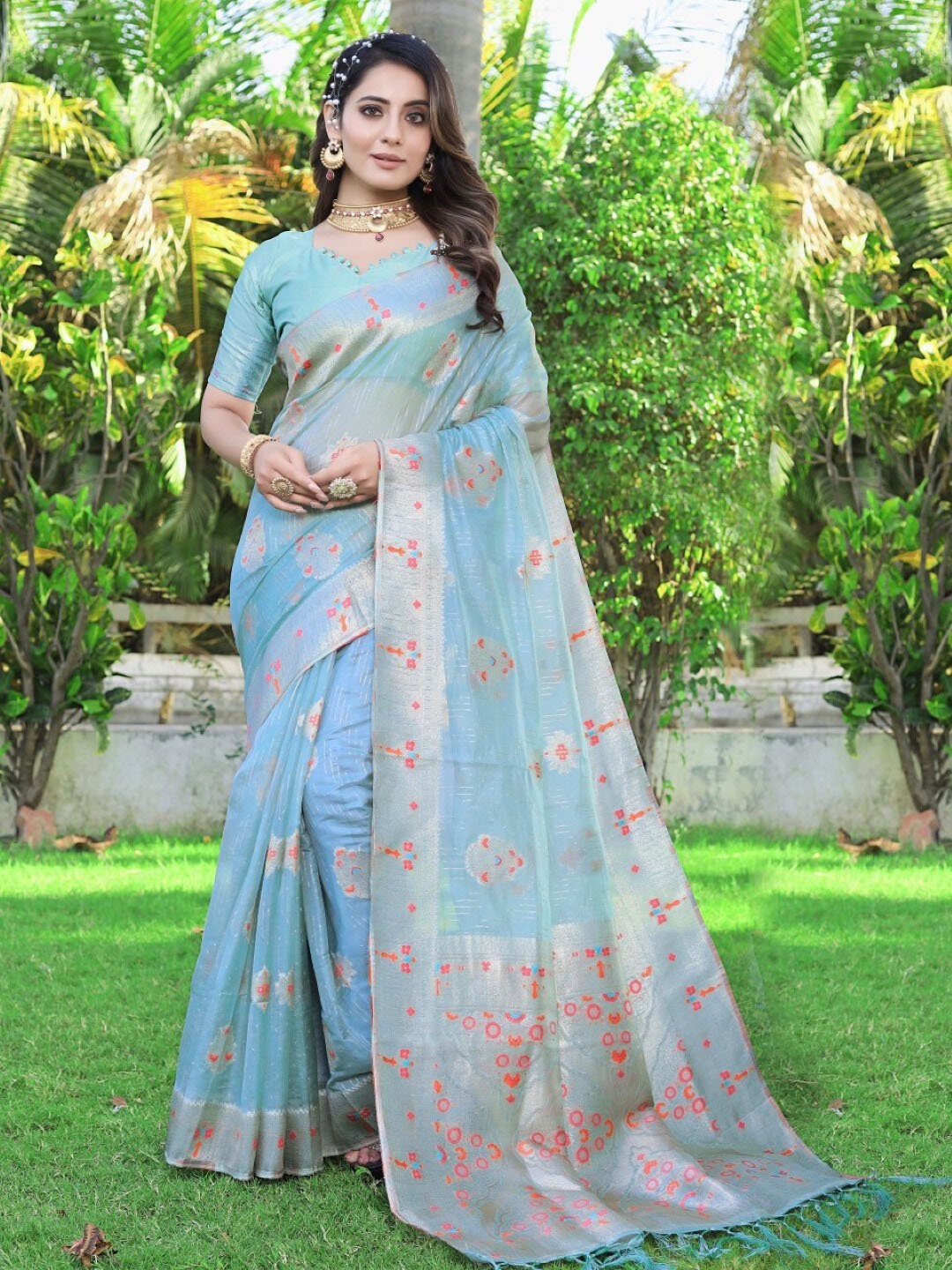 

Amoha Silk Floral Woven Design Zari Pure Silk Tussar Saree, Red