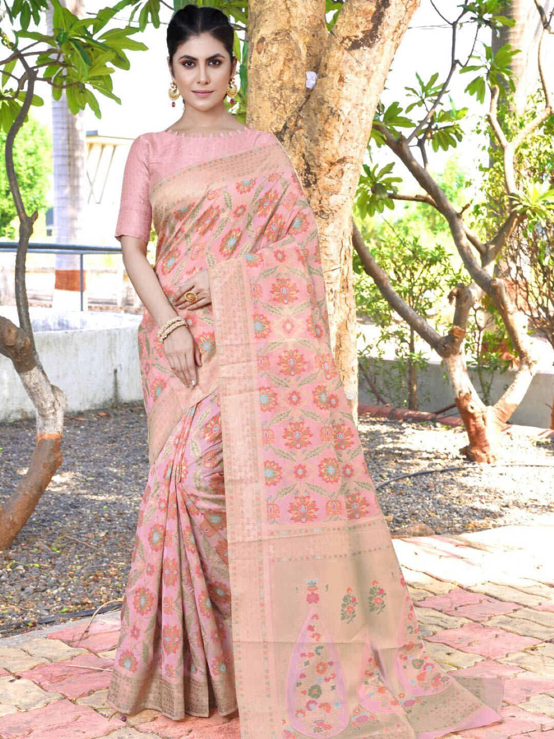 

Amoha Silk Woven Design Floral Zari Pure Silk Tussar Saree, Pink