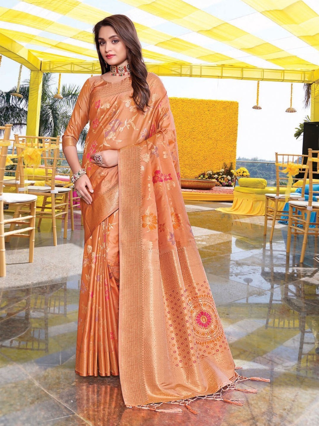 

Amoha Silk Woven Design Floral Zari Pure Silk Tussar Saree, Peach