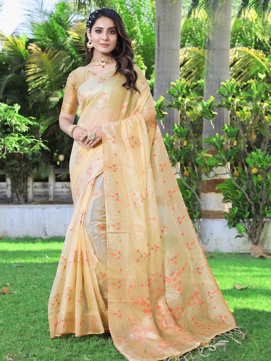 

Amoha Silk Woven Design Floral Zari Pure Silk Tussar Saree, Beige