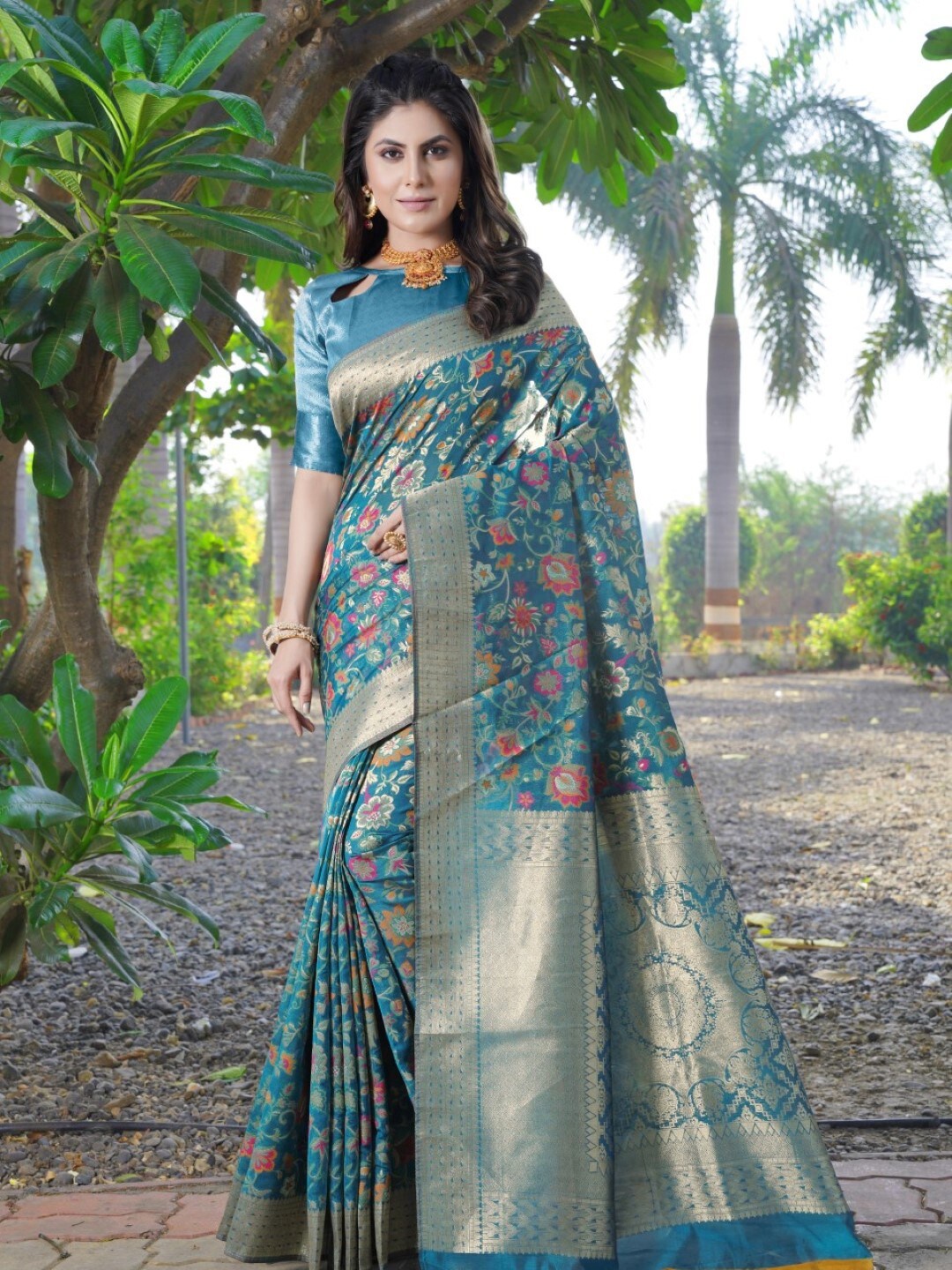 

Amoha Silk Ethnic Motifs Woven Design Zari Pure Silk Tussar Saree, Blue