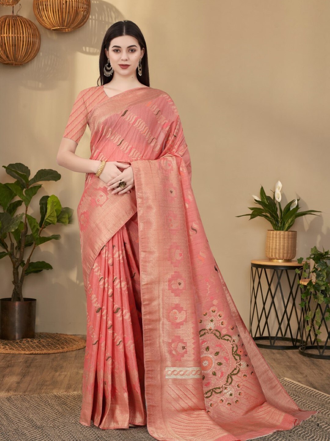 

Amoha Silk Woven Design Floral Zari Pure Silk Tussar Saree, Peach