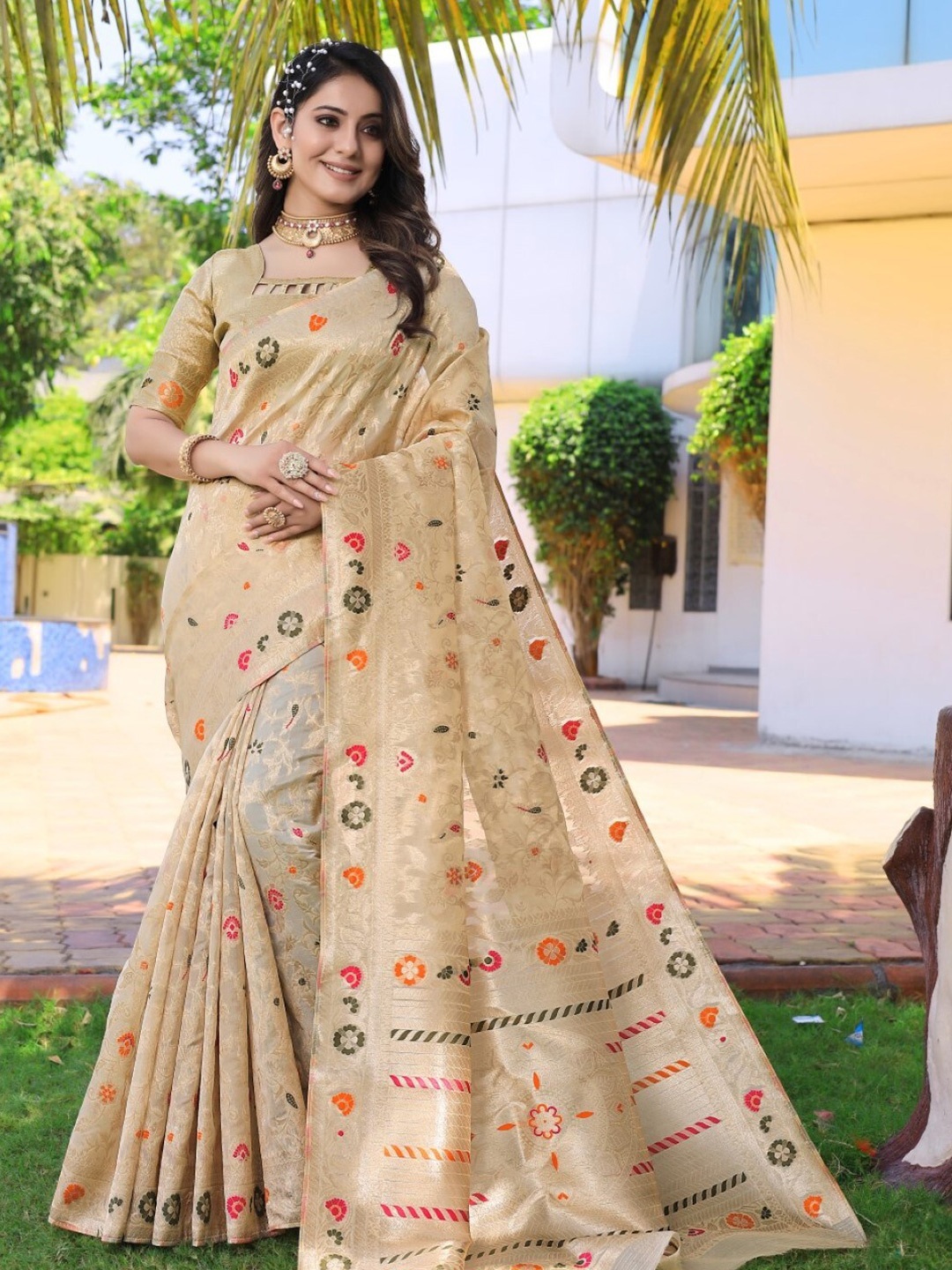 

Amoha Silk Woven Design Floral Zari Pure Silk Tussar Saree, Beige