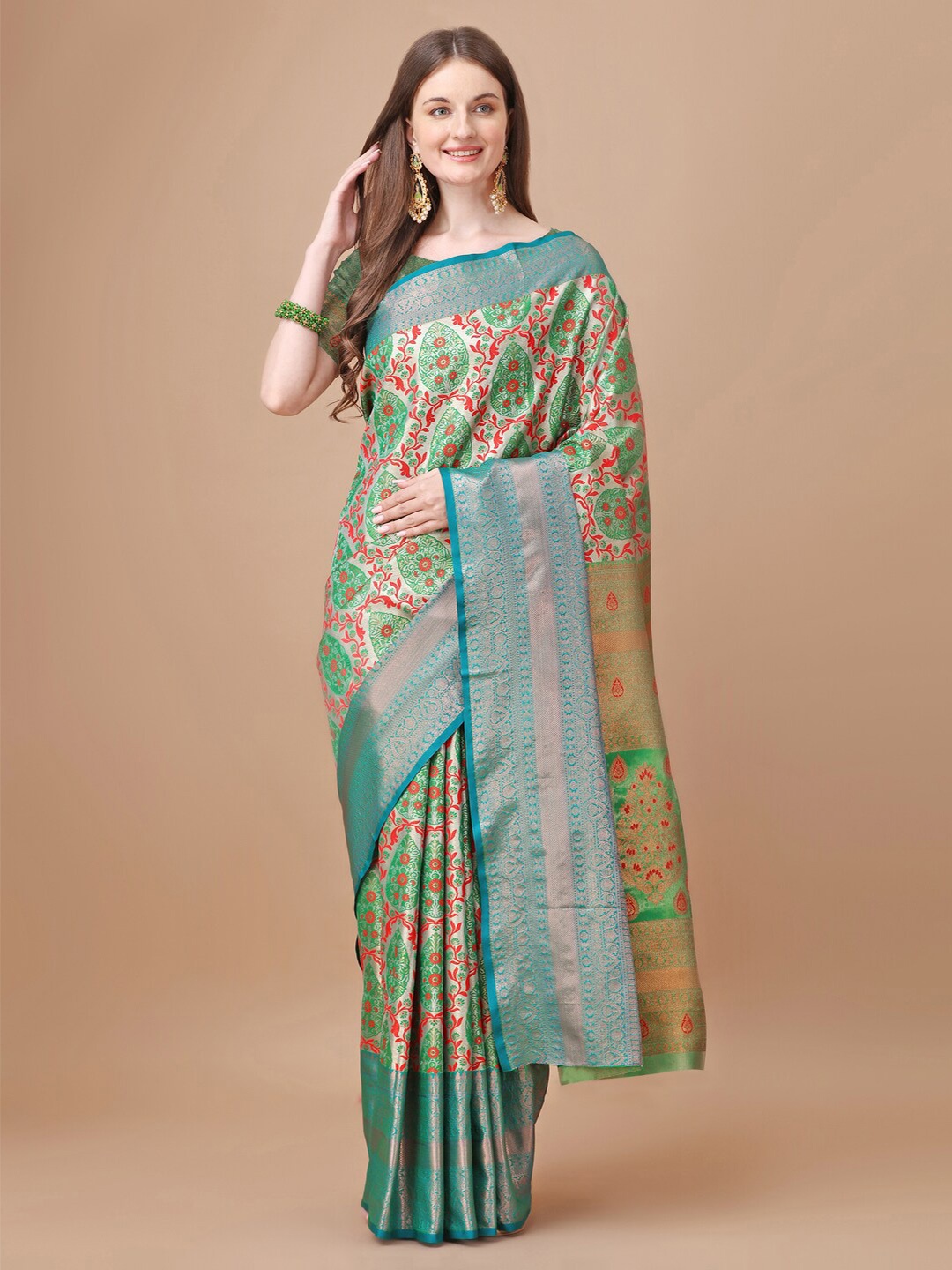 

JUST FASHION Ethnic Motifs Woven Design Zari Kanjeevaram Saree, Green