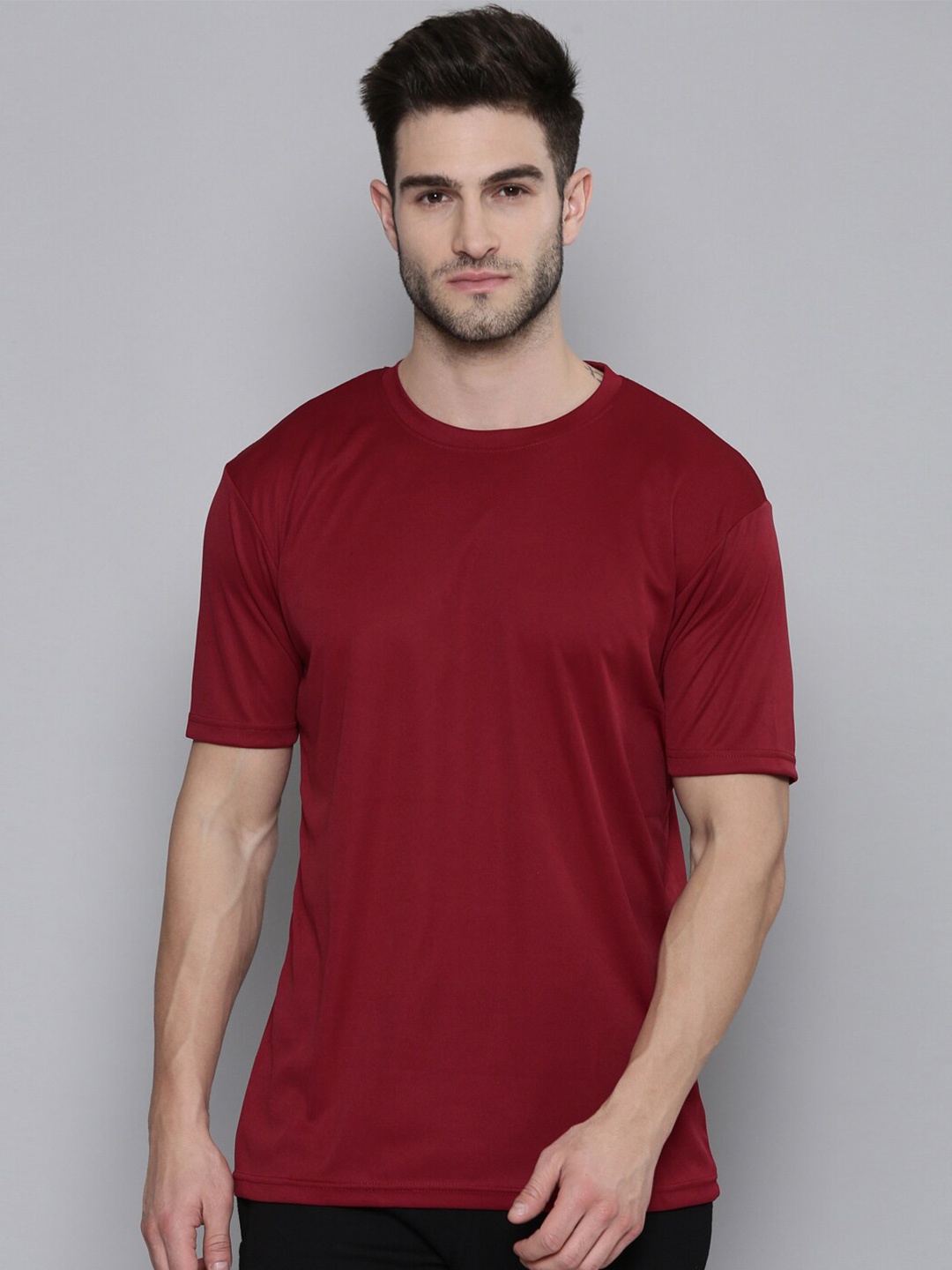 

SMARTEES Round Neck Short Sleeves Sports T-shirt, Maroon