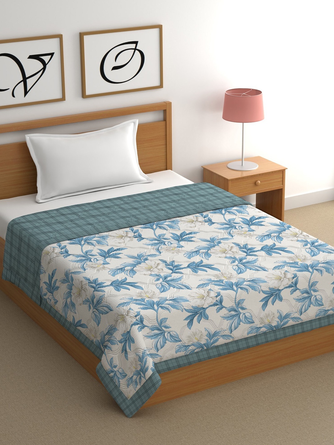 

CHHAVI INDIA Blue & White Floral Cotton Mild Winter 350 GSM Single Bed Comforter