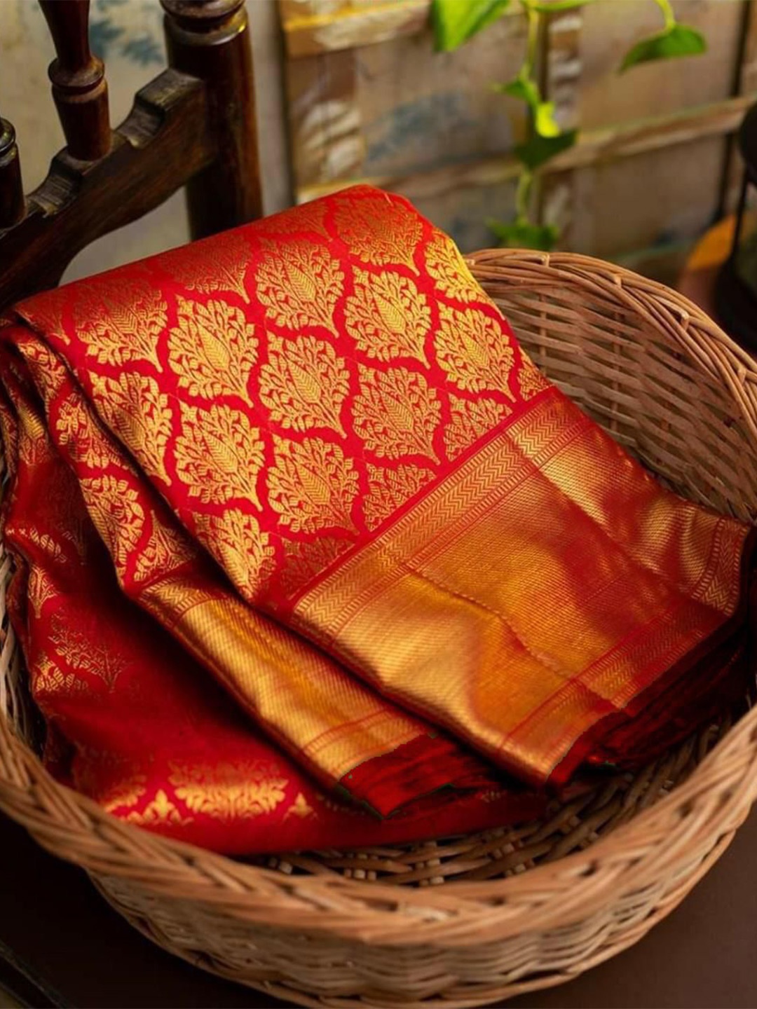 

Marziyaa Ethnic Motifs Woven Design Zari Silk Cotton Banarasi Saree, Orange