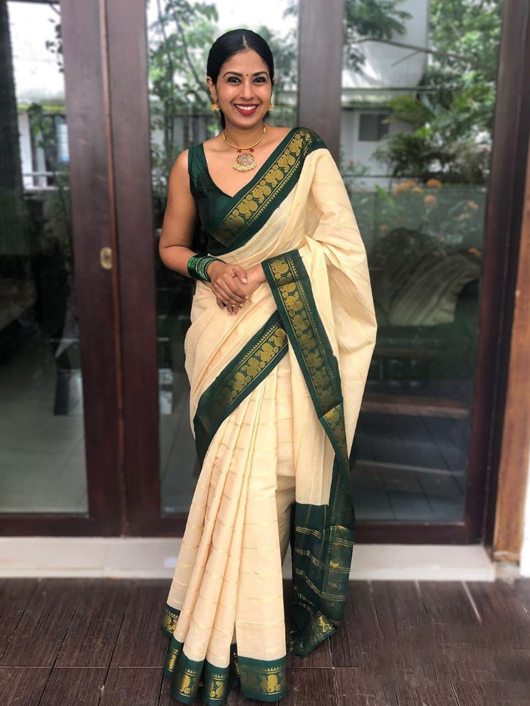 

Marziyaa Woven Design Zari Silk Cotton Banarasi Saree, Cream