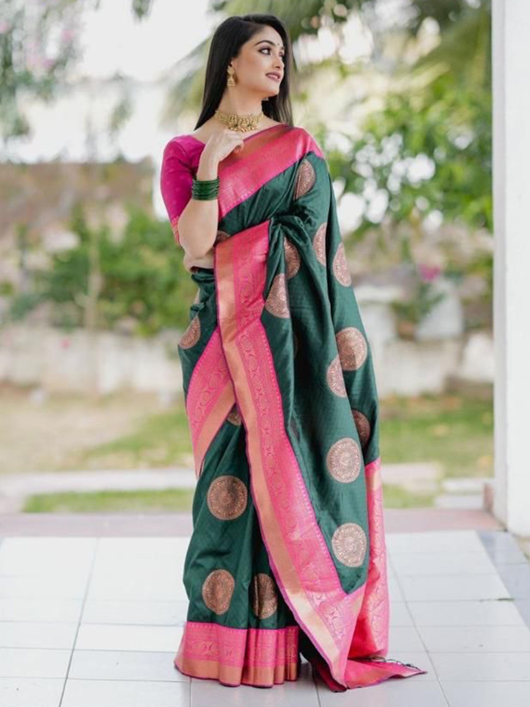 

Marziyaa Woven Design Zari Banarasi Saree, Green