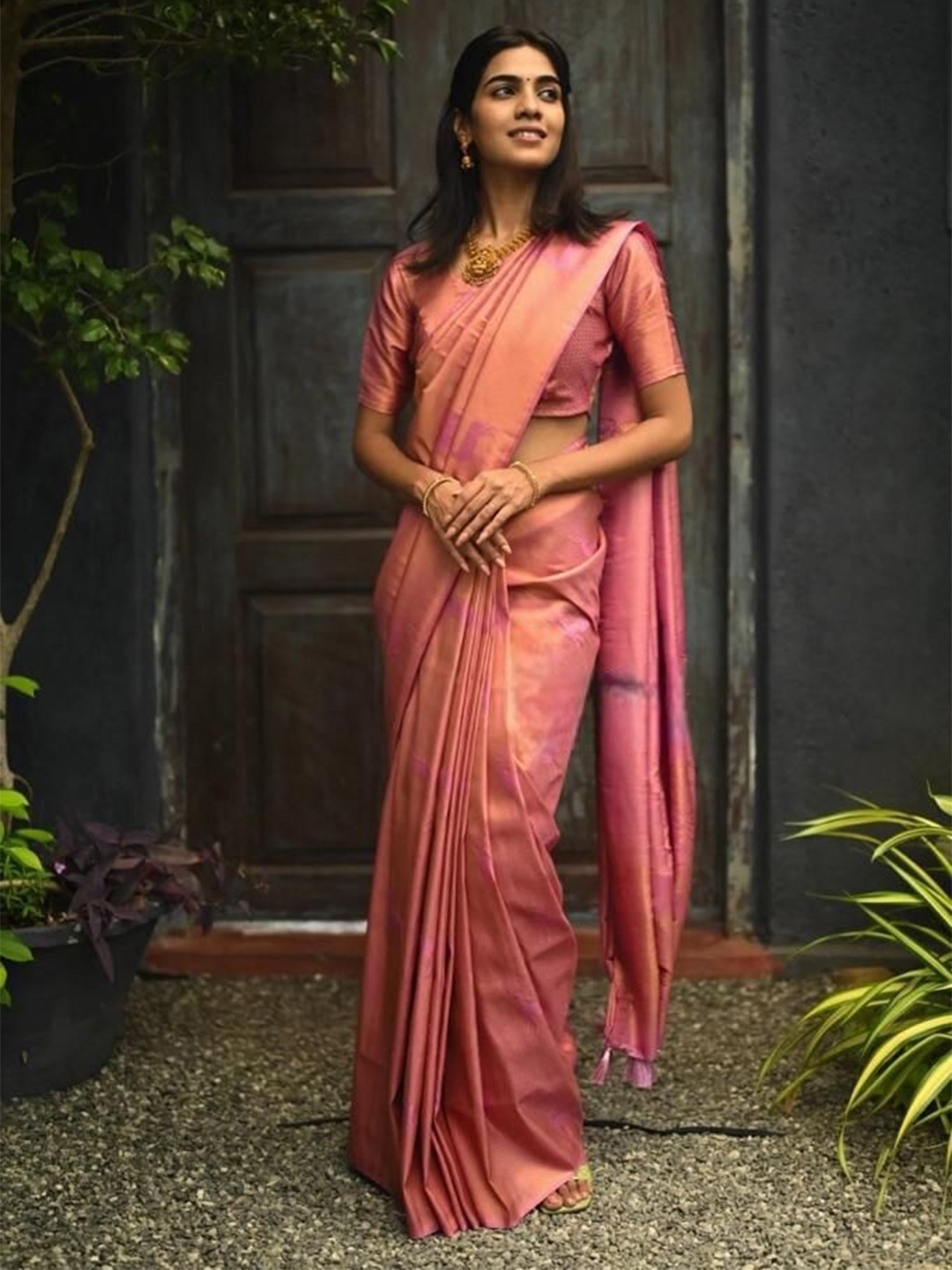 

Marziyaa Woven Design Zari Silk Cotton Banarasi Saree, Peach