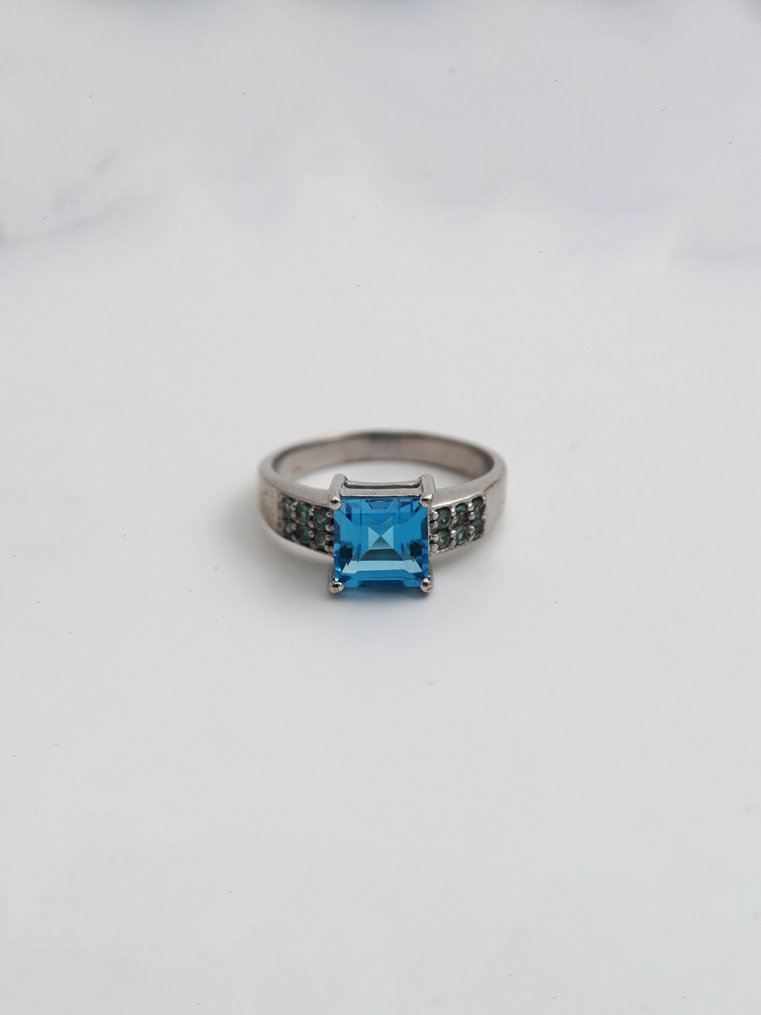 

HIFLYER JEWELS 92.5 Sterling Silver Stone Studded Finger Ring