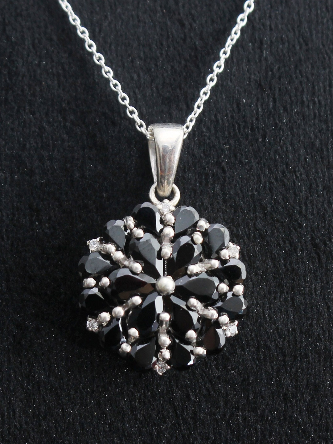 

HIFLYER JEWELS Sterling Silver Floral-Charm Pendant With Chain
