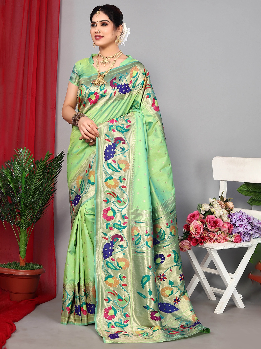 

Divyadham Textiles Woven Design Zari Pure Silk Designer Banarasi Saree, Green