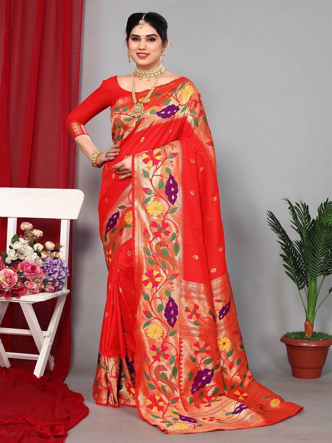 

Divyadham Textiles Floral Woven Design Zari Pure Silk Banarasi Saree, Red