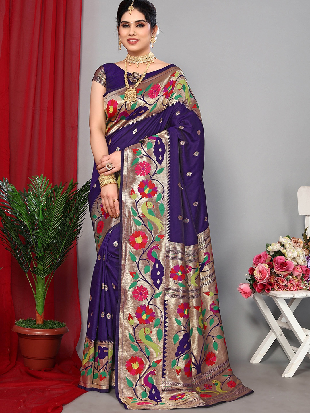 

Divyadham Textiles Floral Woven Design Zari Pure Silk Banarasi Saree, Navy blue