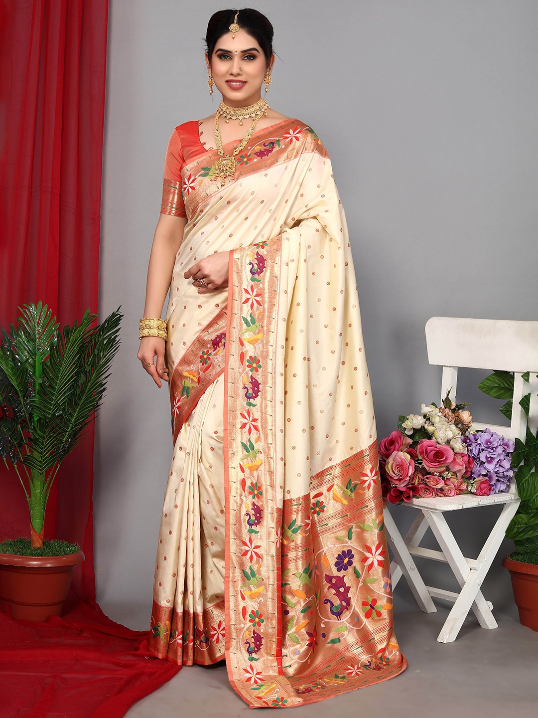 

Divyadham Textiles Woven Design Zari Pure Silk Designer Banarasi Saree, Cream
