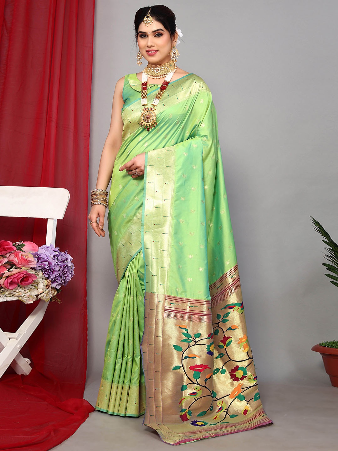 

Divyadham Textiles Woven Design Zari Pure Silk Designer Banarasi Saree, Green