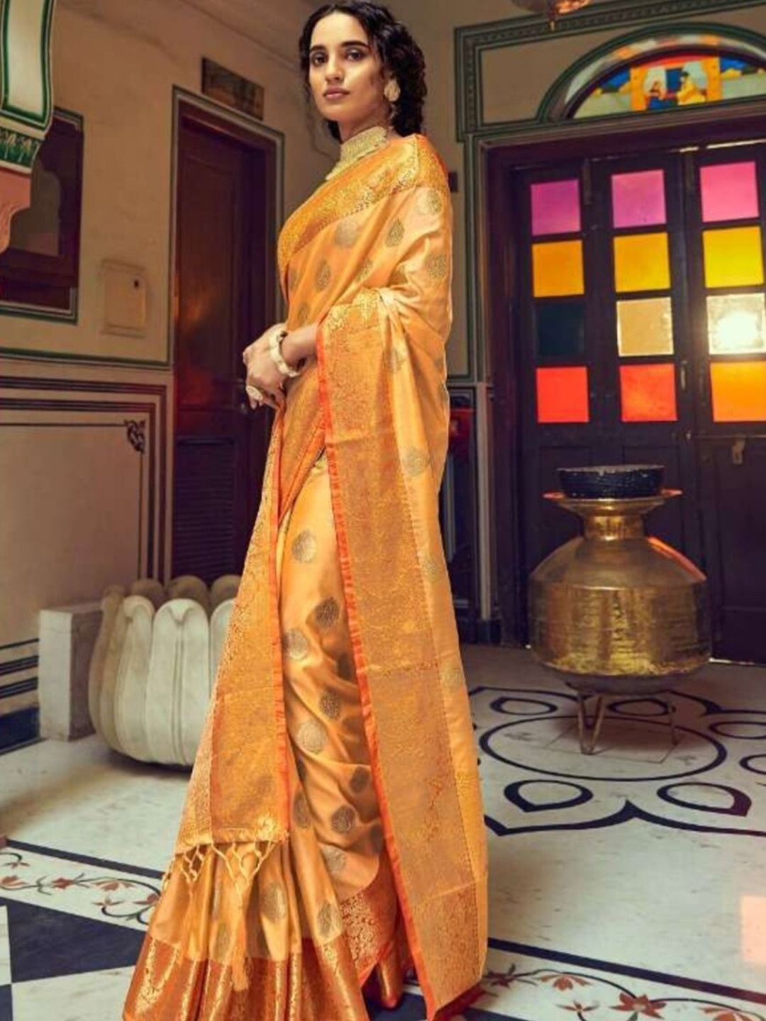 

MAGMINA Yellow & Gold-Toned Zari Silk Blend Banarasi Saree
