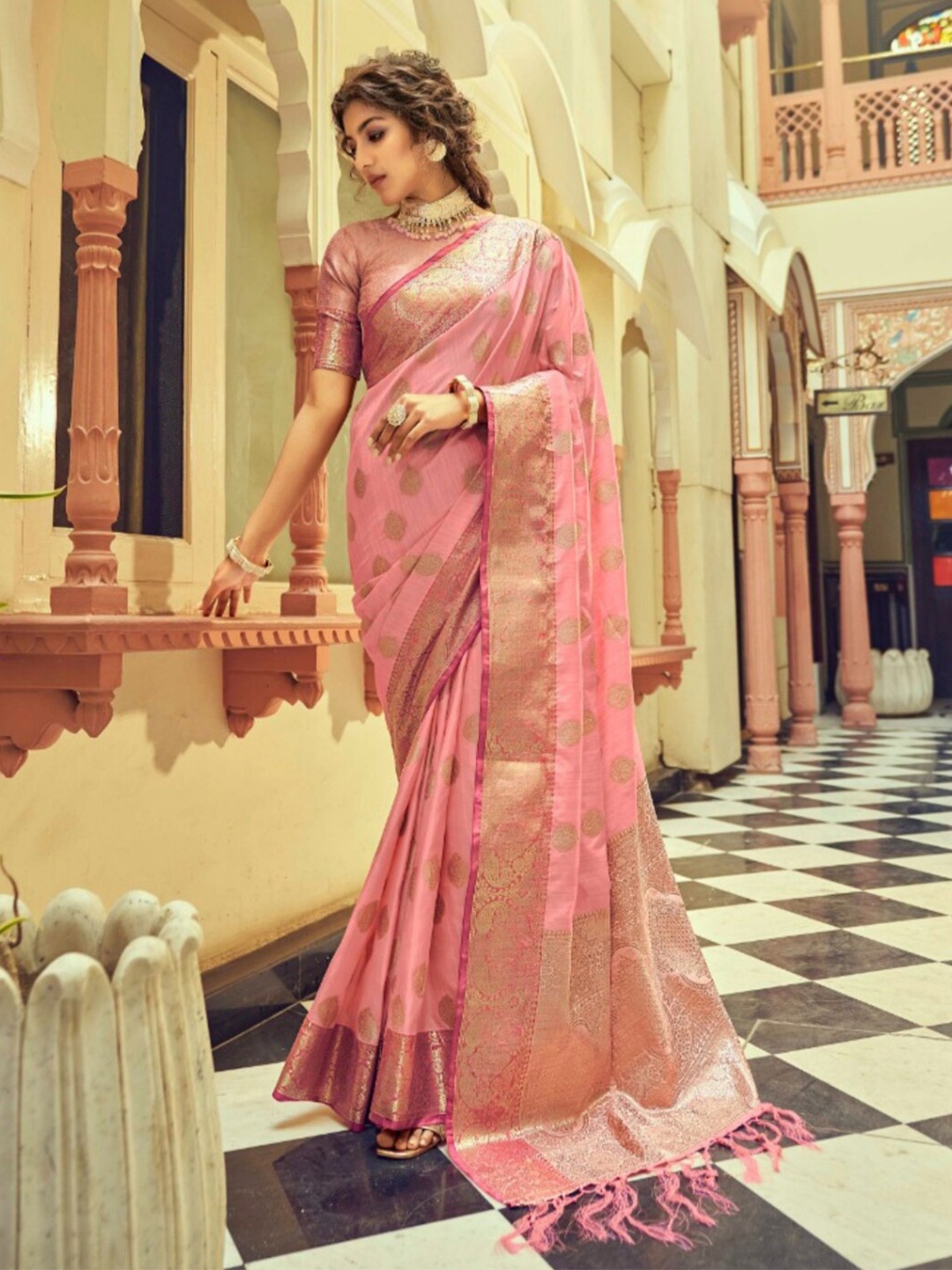 

MAGMINA Zari Silk Blend Banarasi Saree, Pink