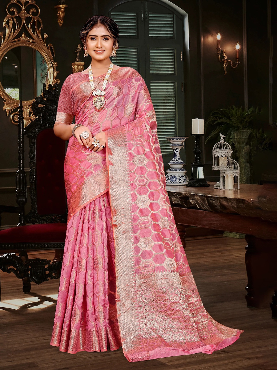 

MAGMINA Bandhani Zari Organza Banarasi Saree, Pink