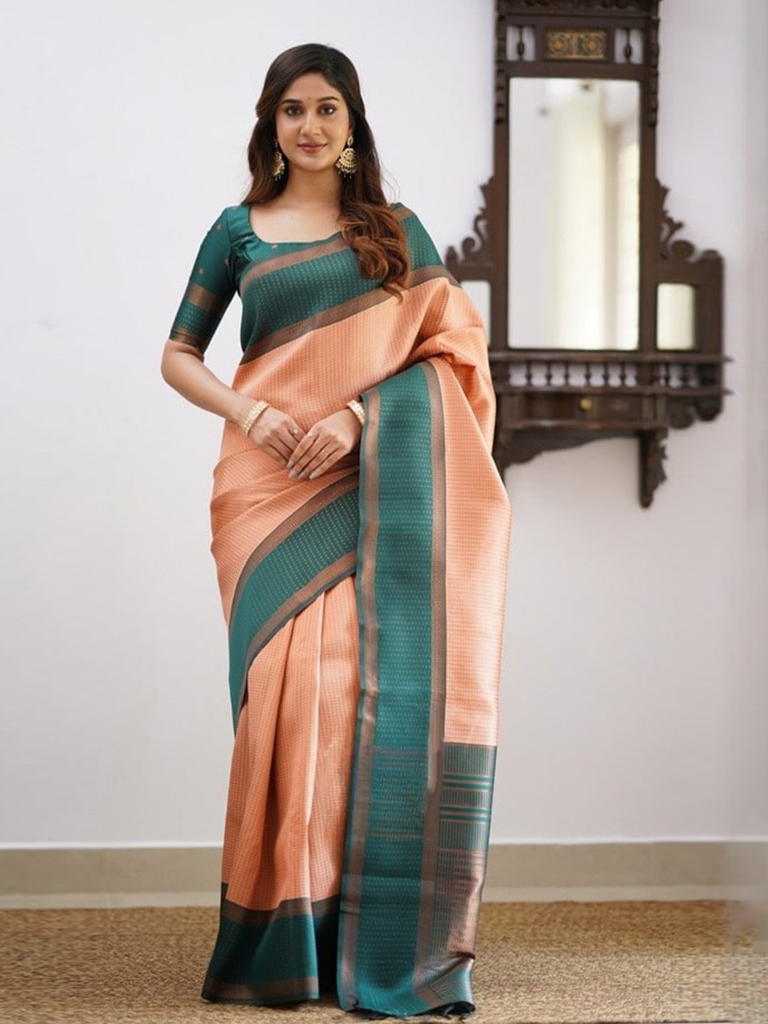 

Visit Wear Woven Design Art Silk Banarasi Saree, Green