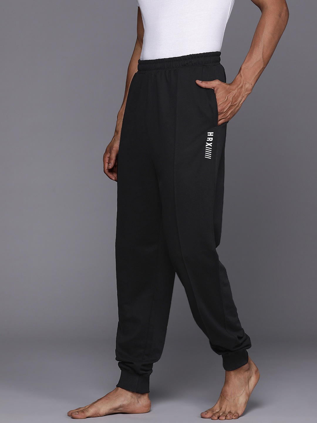 

HRX by Hrithik Roshan Men Antimicrobial Yoga Joggers, Black