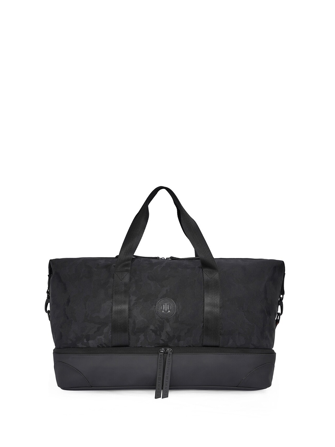 

Tommy Hilfiger Duffel Gym Bag, Black