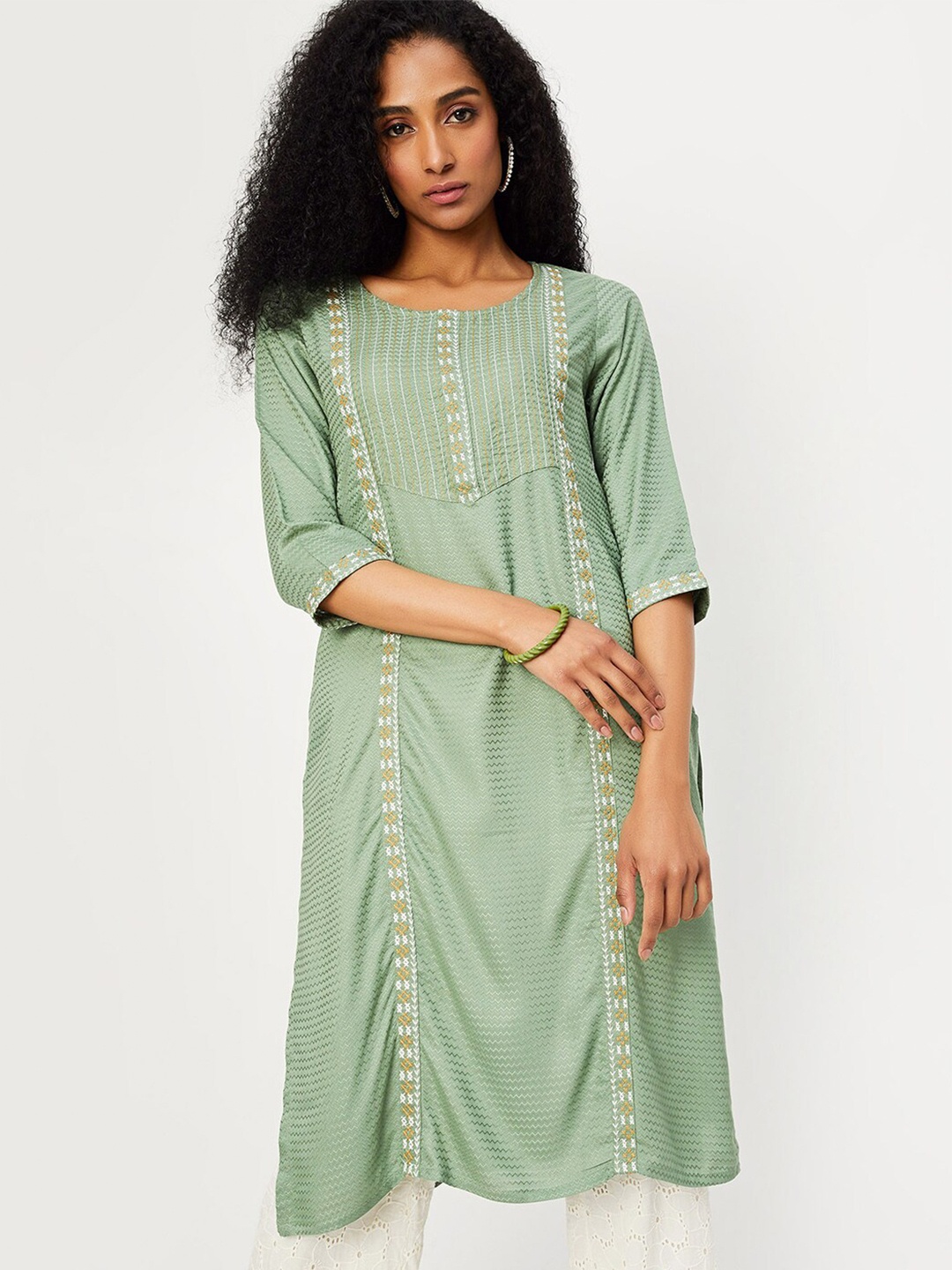 

max Striped Embroidered Round Neck Thread Work Straight Kurta, Green