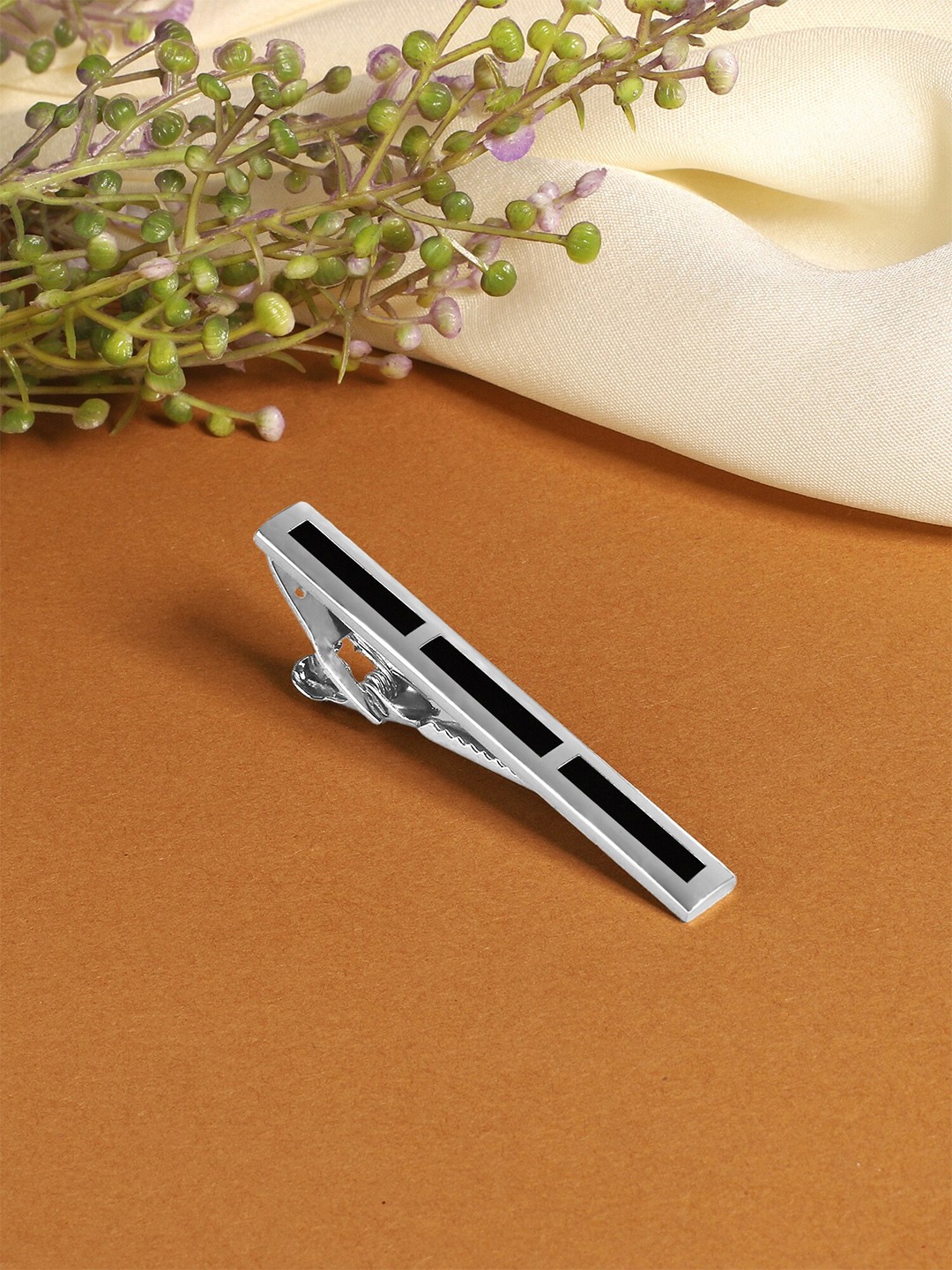 

Yellow Chimes Men Designed Tie Pin, Silver