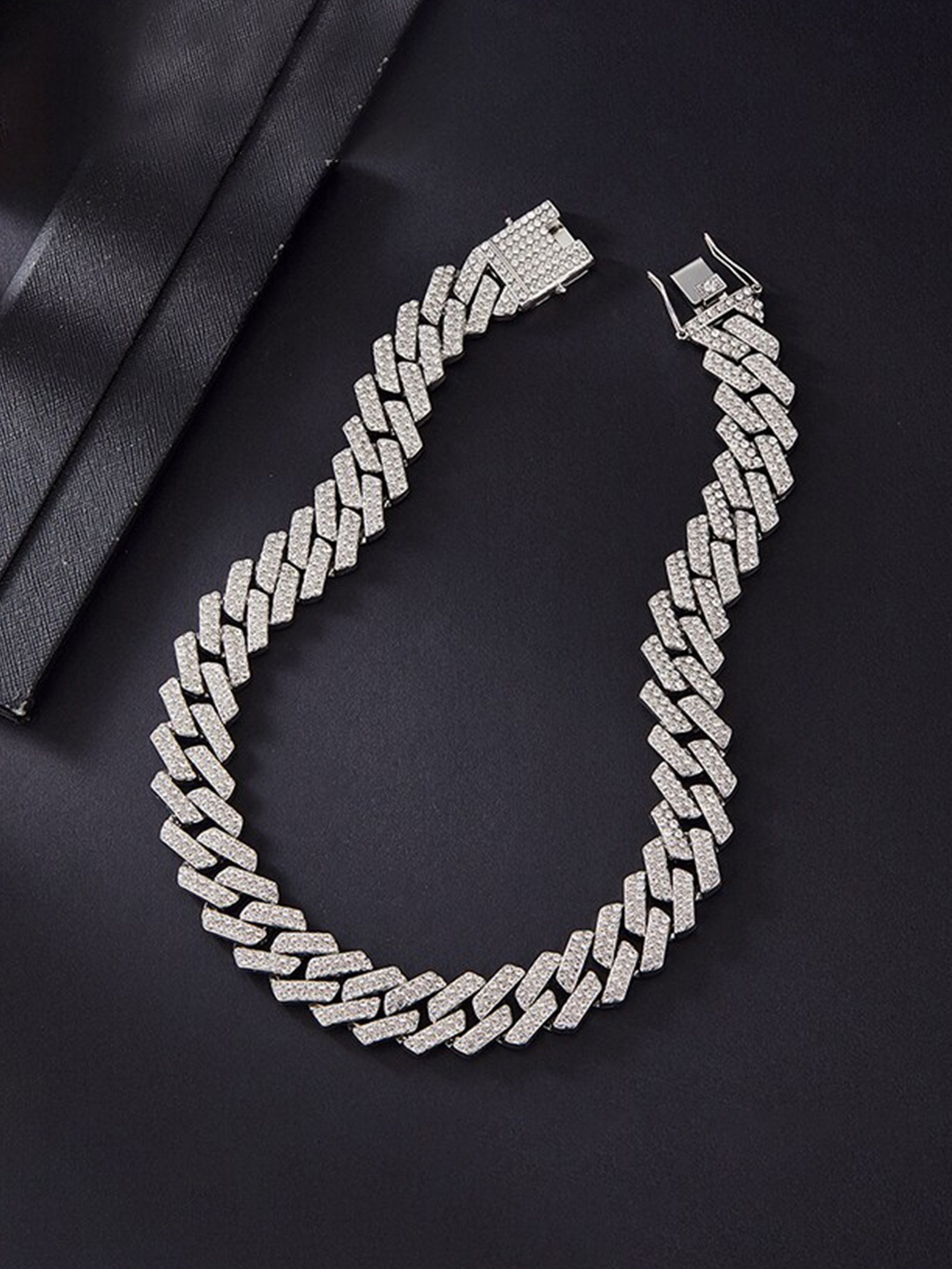 

Yellow Chimes Silver-Plated Chain Link Necklace
