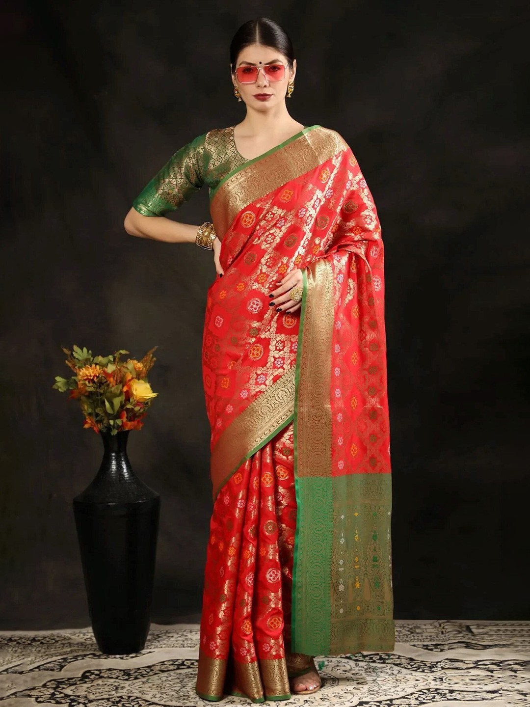 

MAGMINA Red & Green Geometric Print Self Design Embellished Silk Banarasi Saree