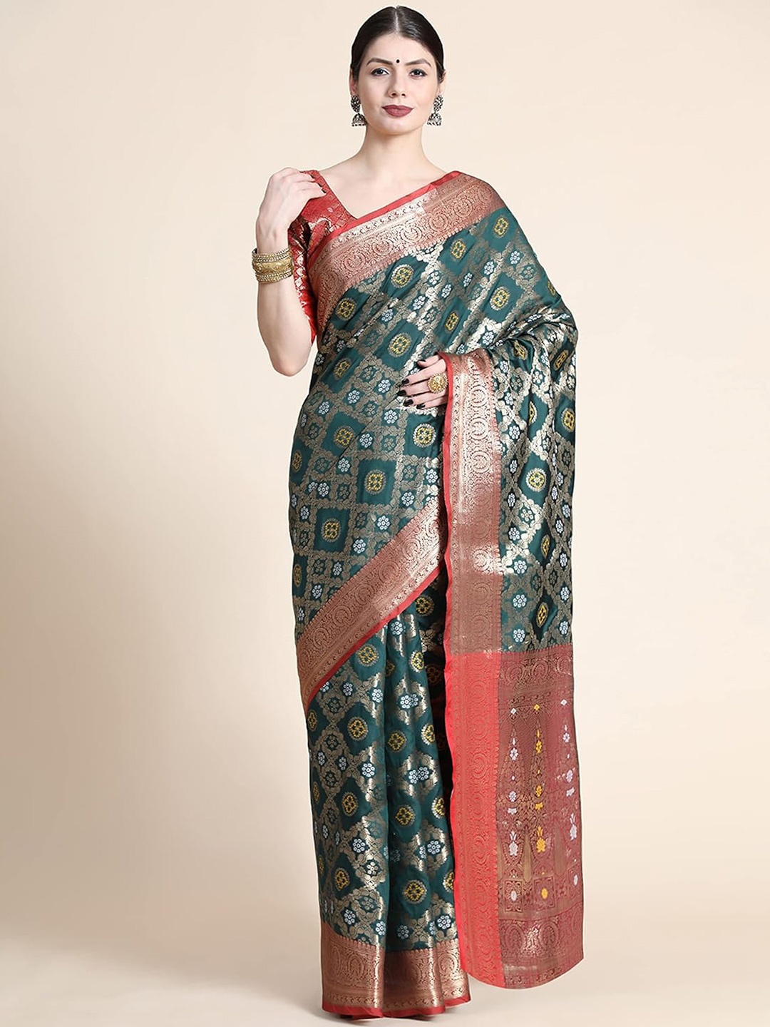 

MAGMINA Woven Design Bandhani Zari Kanjeevaram Saree, Green