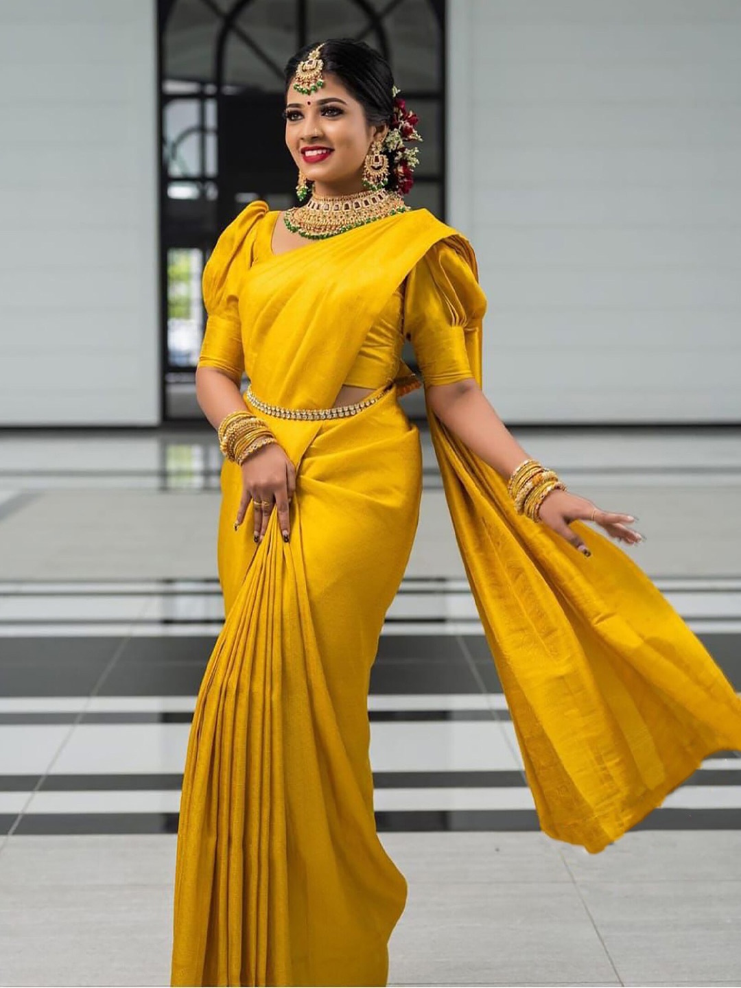 

KALINI Woven Design Zari Banarasi Saree, Yellow