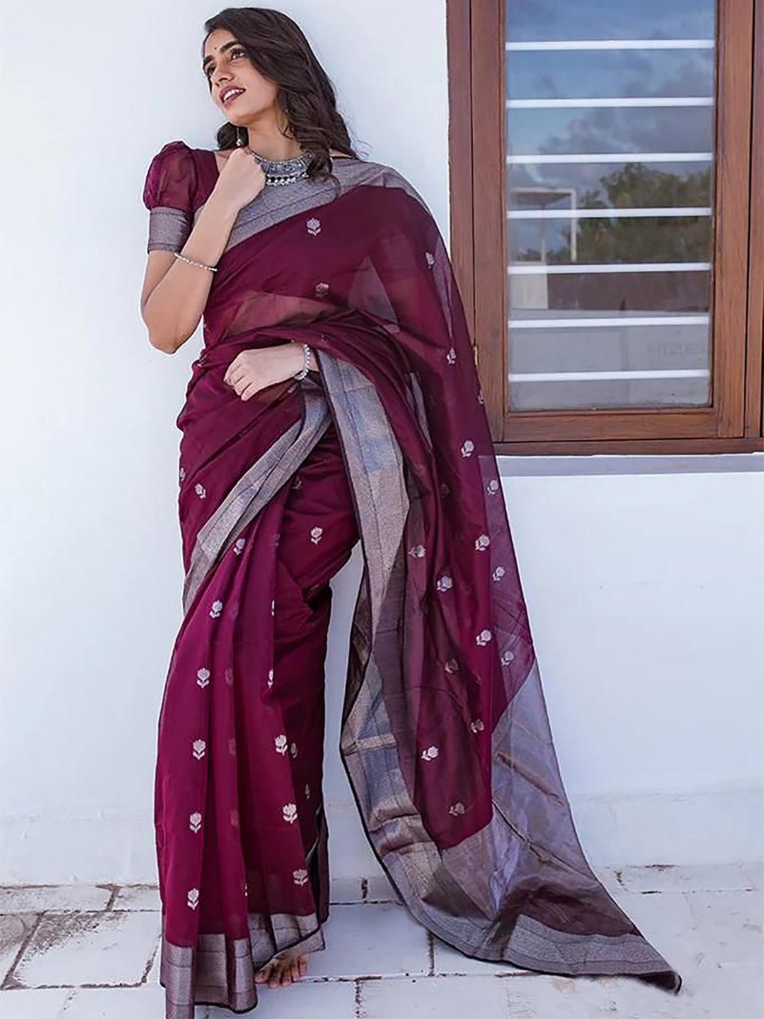 

KALINI Woven Design Zari Banarasi Saree, Maroon