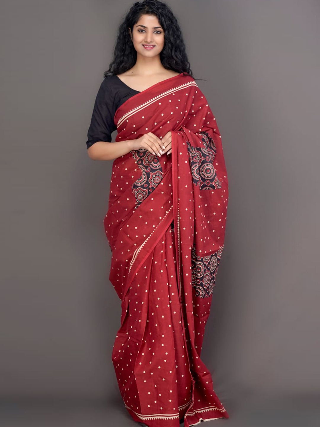 

KIAARON Ethnic Motifs Pure Cotton Block Print Saree, Maroon