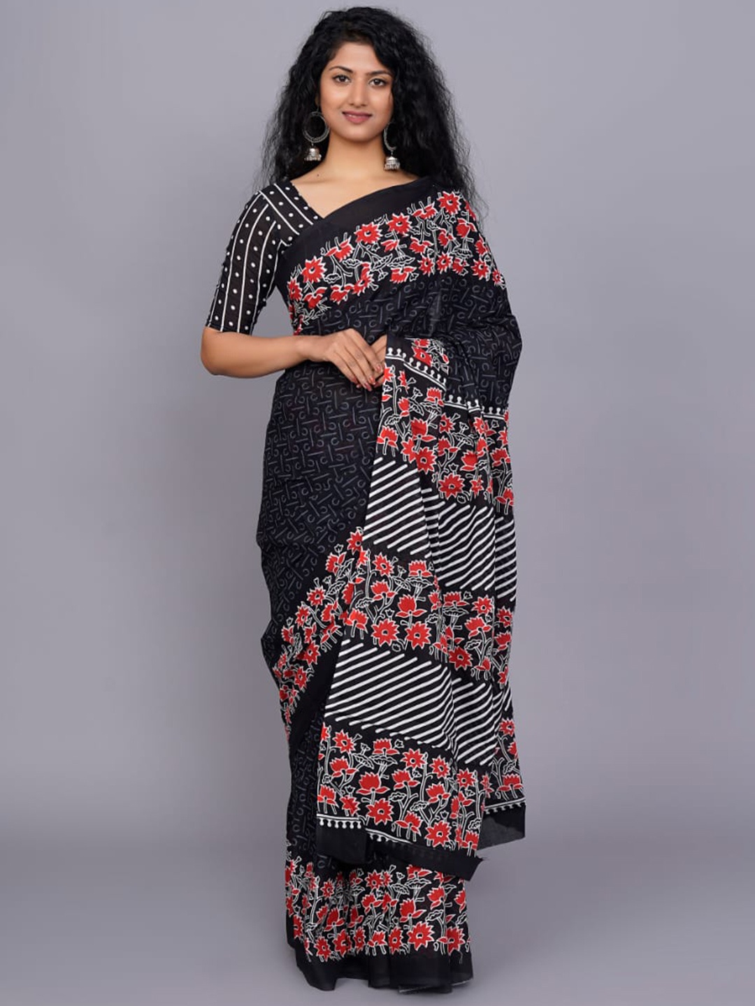 

KIAARON Ethnic Motifs Pure Cotton Ikat Saree, Black