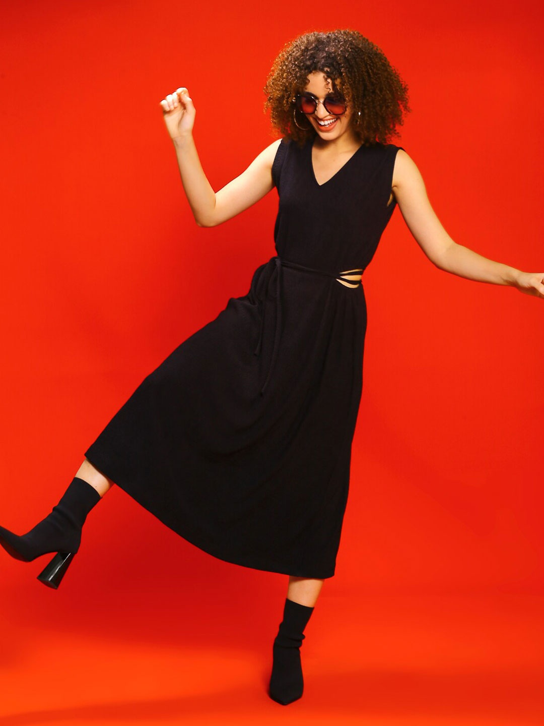 

Sera V-neck Fit & Flare Maxi Dress, Black