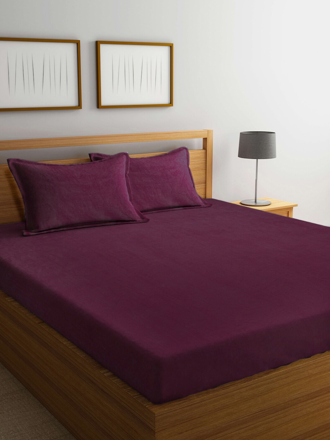 

FABINALIV Burgundy Solid 300 TC Woollen King Size Bedsheet with 2 Pillow Covers