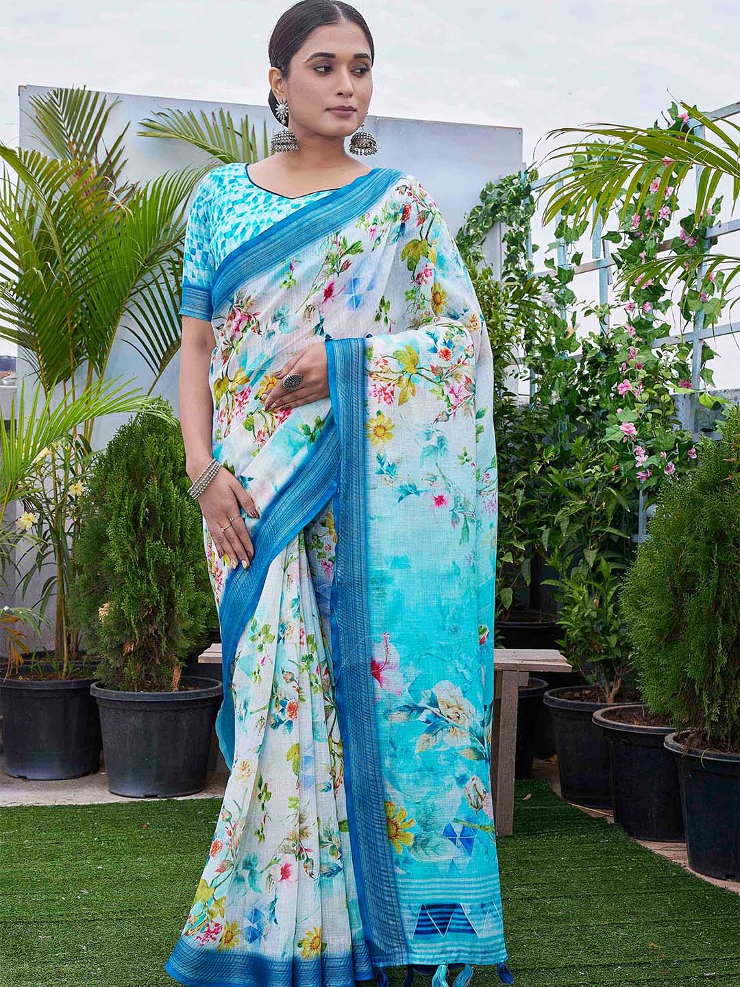 

Chandbaali Floral Printed Designer Block Print Saree, White